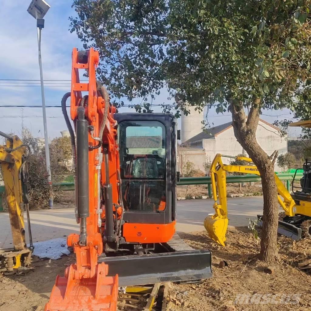 Kubota U 30 Mini bageri <7t