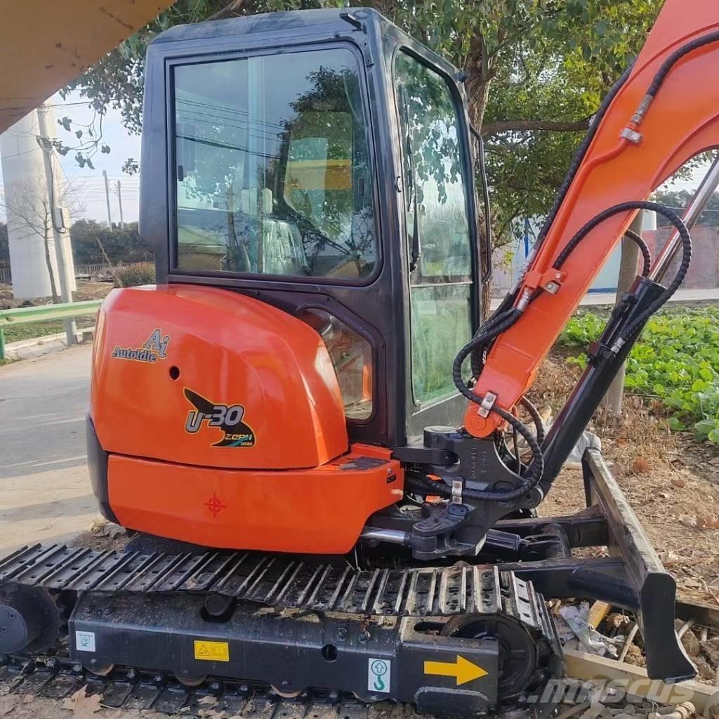 Kubota U 30 Mini bageri <7t