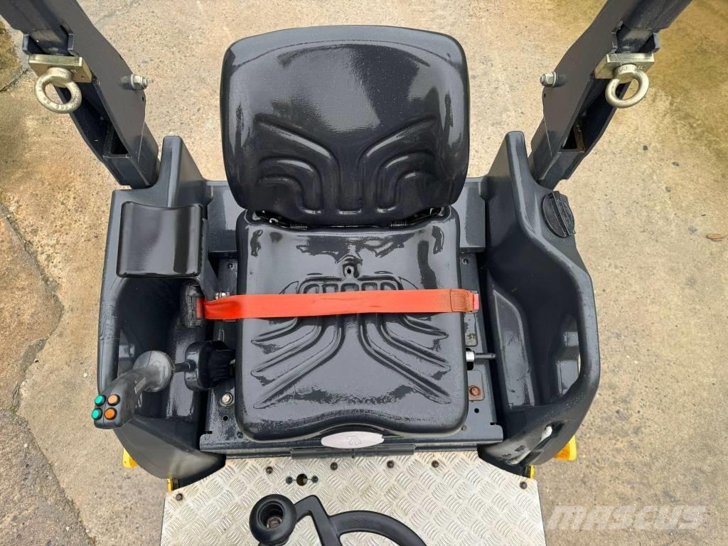 Bomag BW 120 AD-5 Valjci sa dvojnim bubnjem