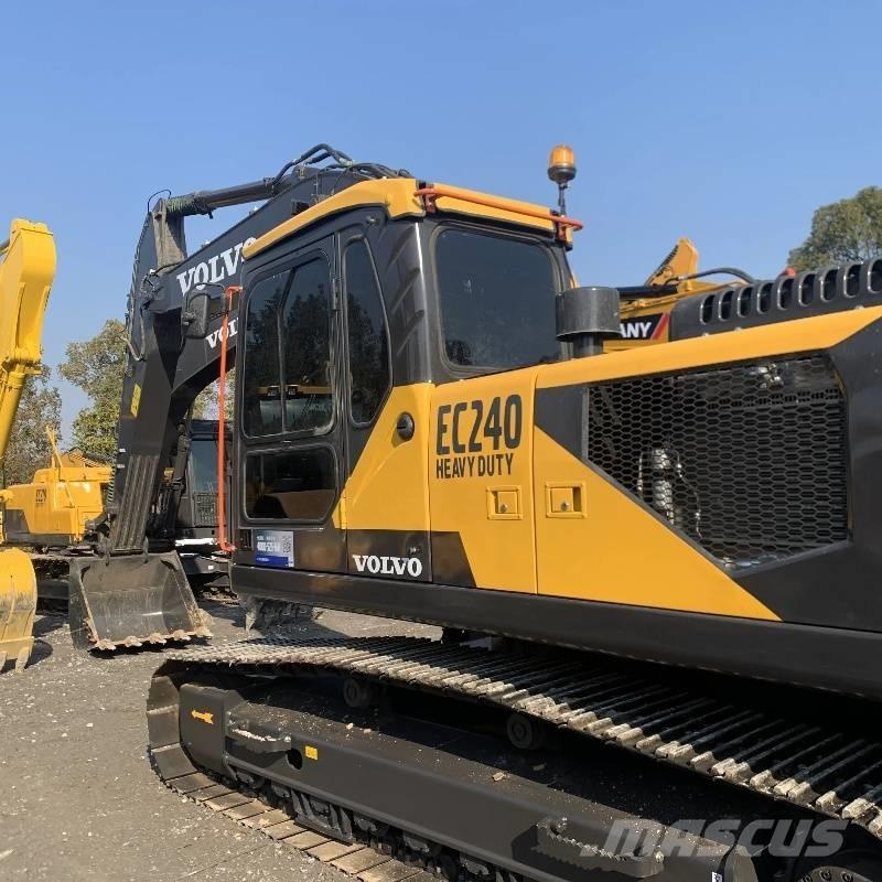 Volvo EC 240 Bageri gusjeničari