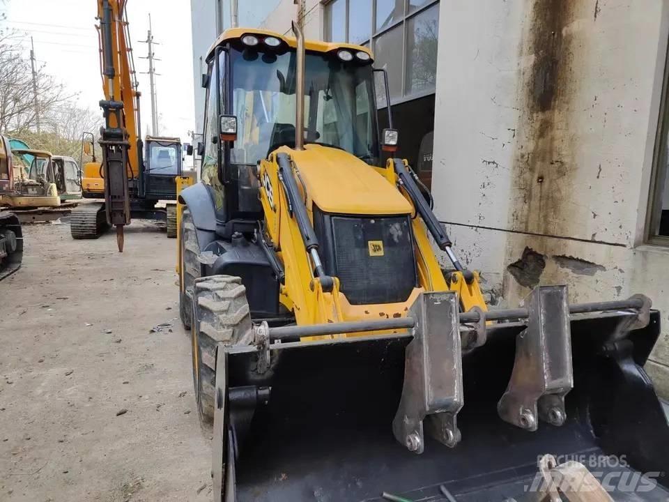 JCB 3CX Utovarni rovokopači