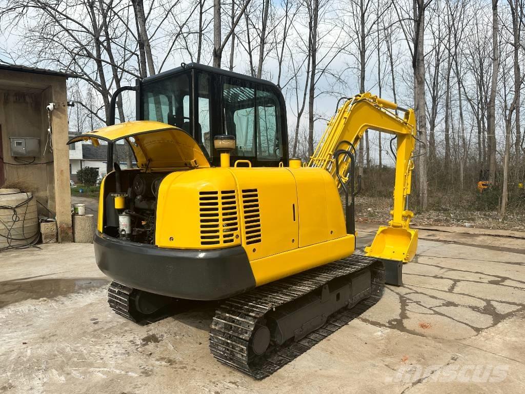 Komatsu PC56-7 Bageri gusjeničari