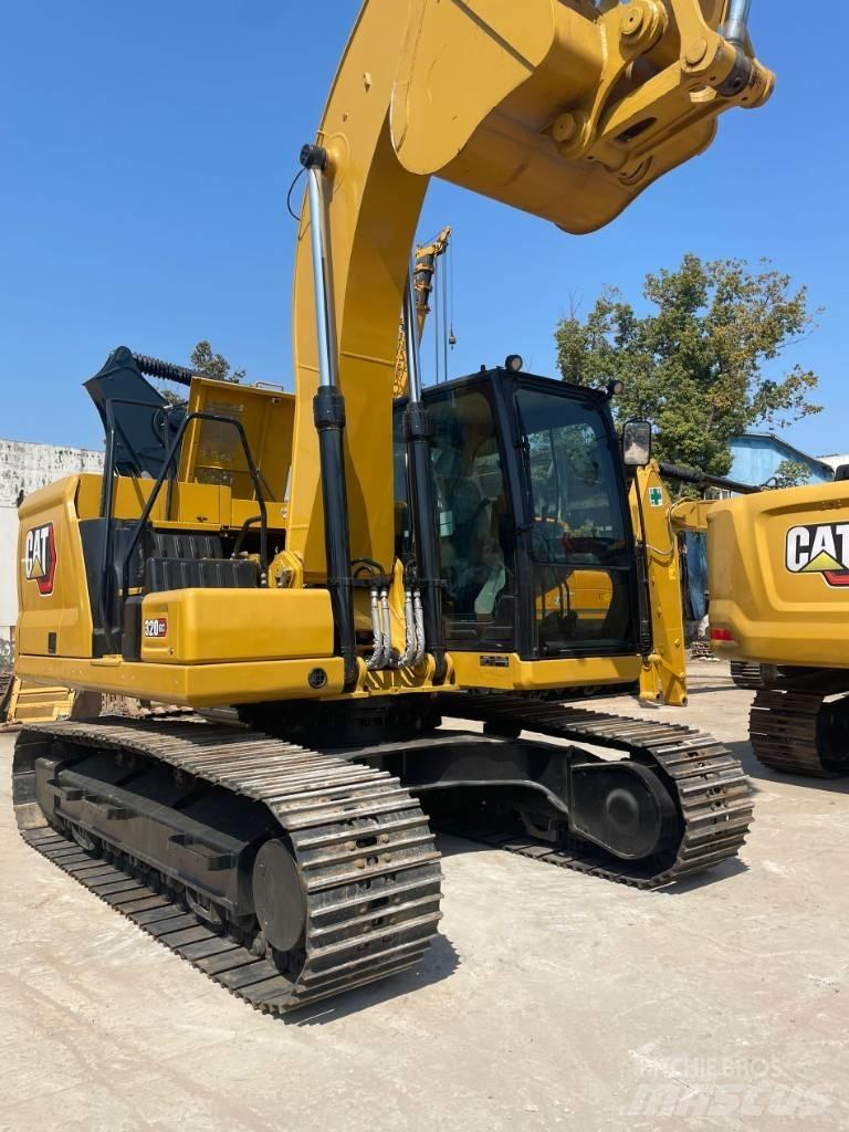 CAT 320 GC Bageri na kotačima