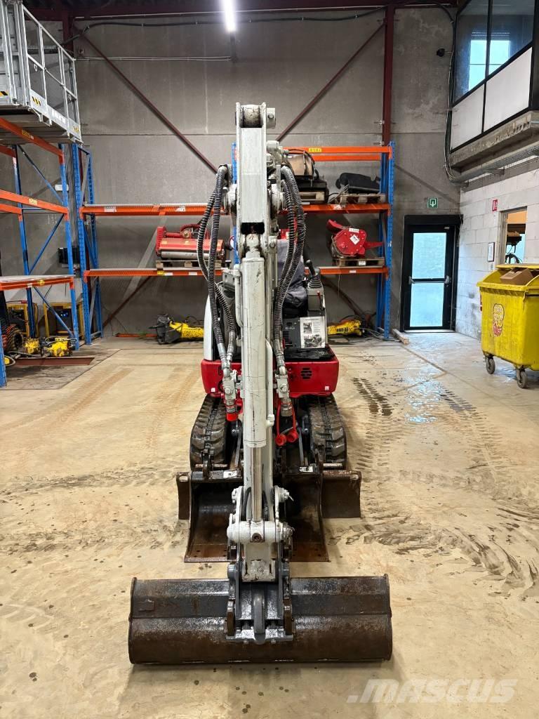 Takeuchi TB 225 Mini bageri <7t