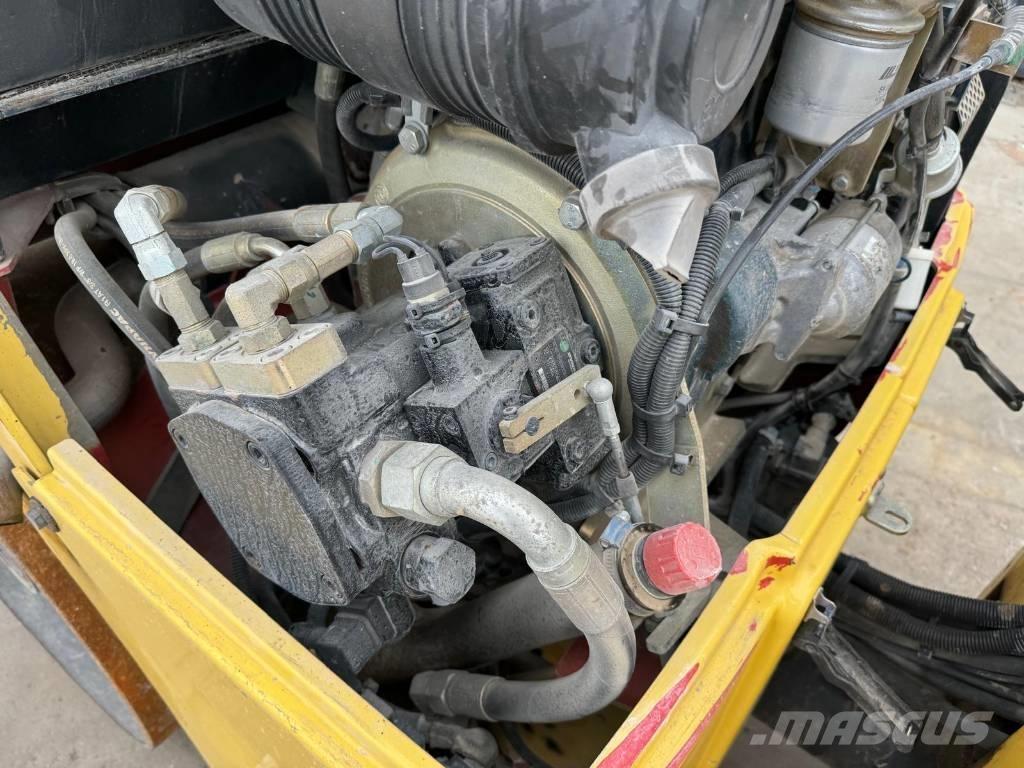 Dynapac CC1100 Valjci sa dvojnim bubnjem