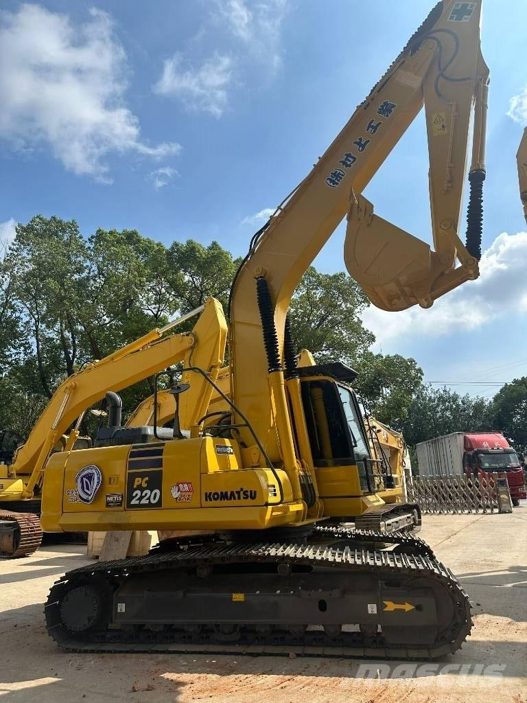 Komatsu PC 220-8 Bageri gusjeničari