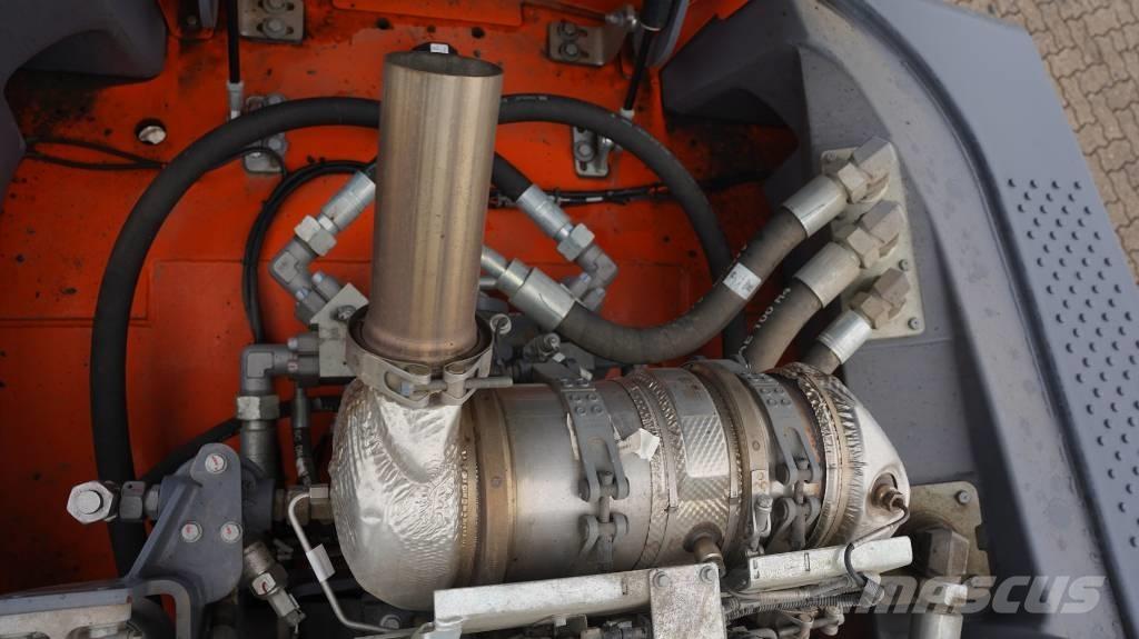 Hamm HP 180I Gumeni valjci na kotačima