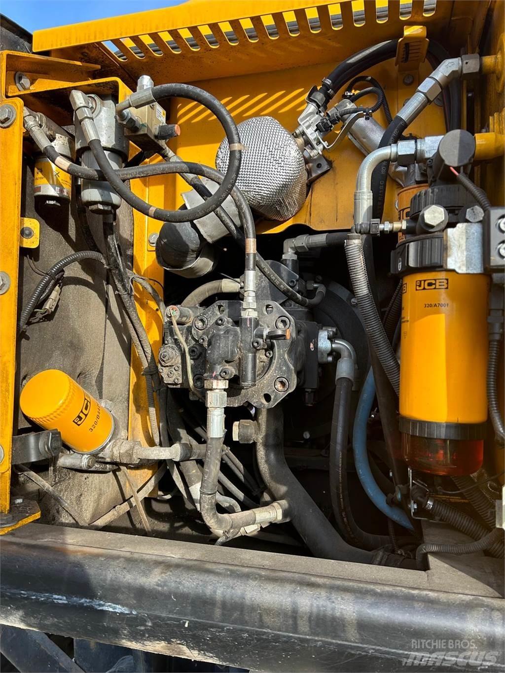 JCB JS175WMT4F Bageri na kotačima