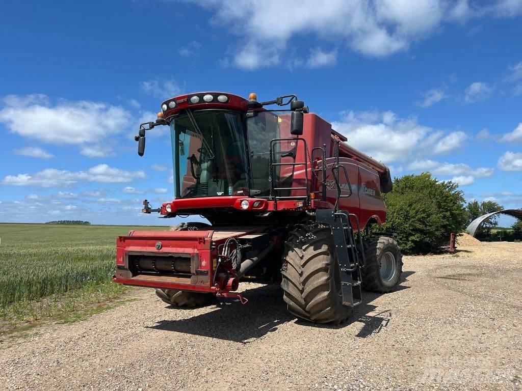 CASE Axial Flow 7120 Kombajni