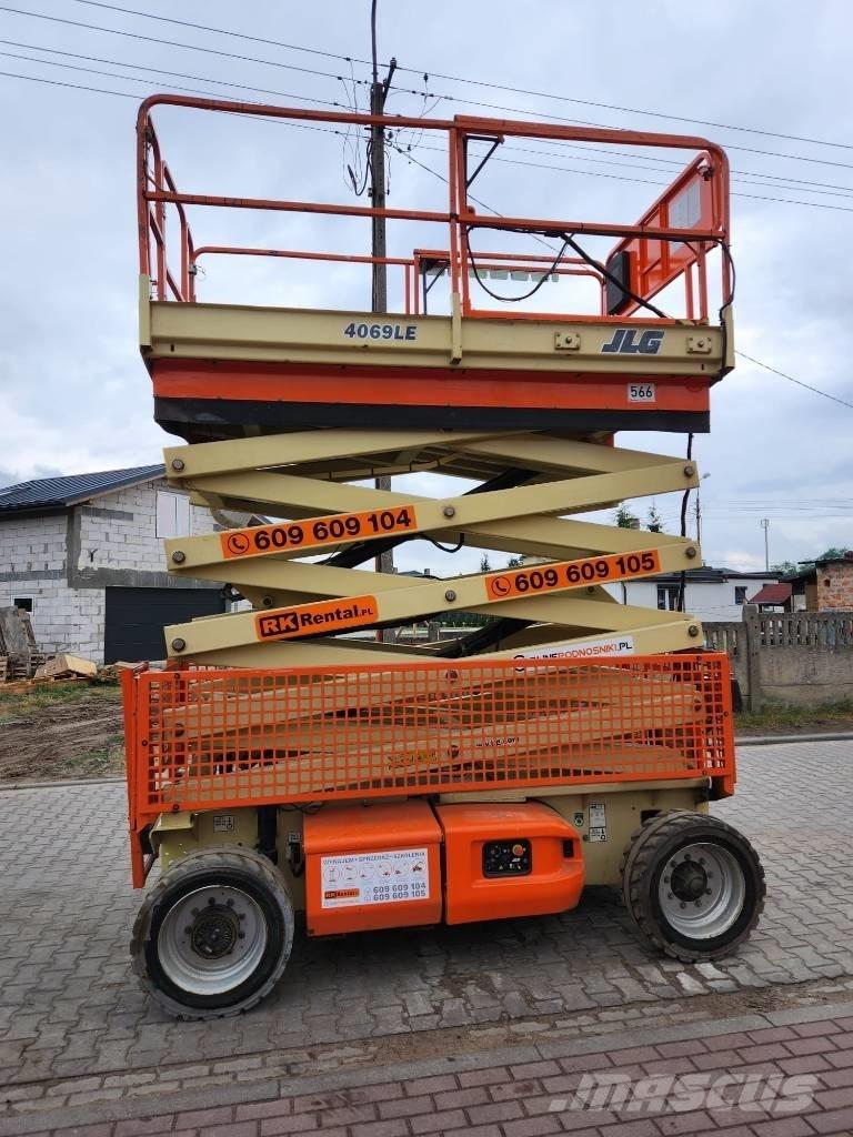 JLG E 4069 LE Škaraste platforme