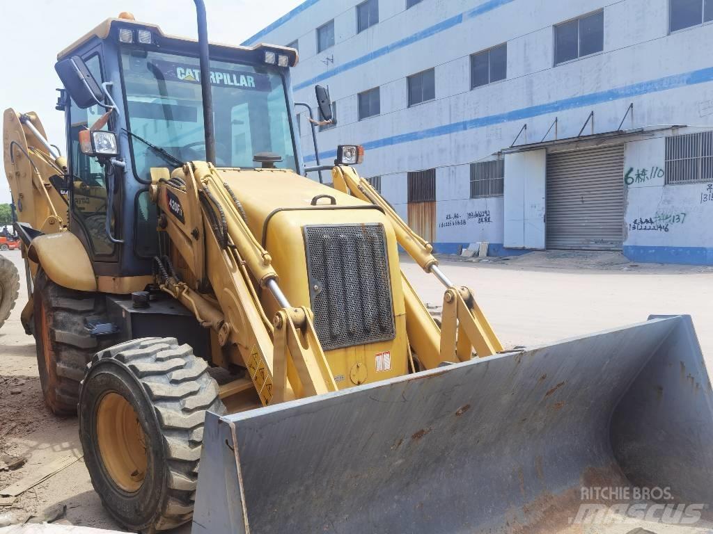 CAT 420 F Utovarni rovokopači