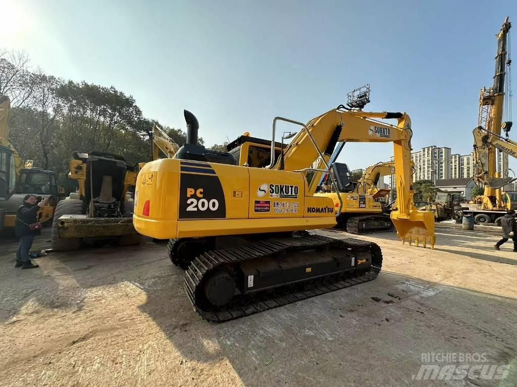 Komatsu PC 200 Bageri gusjeničari