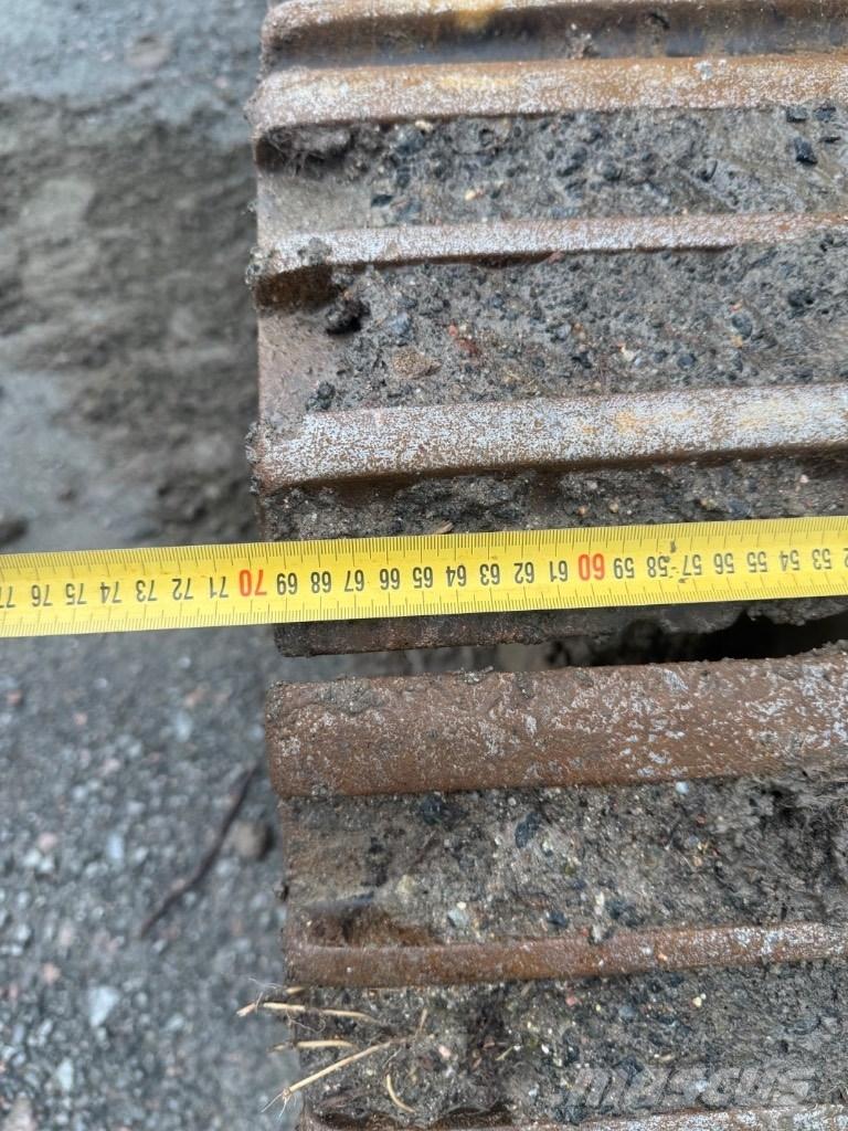 Hitachi ZX 225 USR-3 Bageri gusjeničari