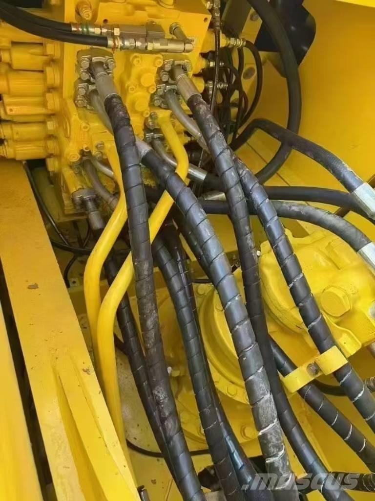 Komatsu PC 240 Bageri gusjeničari