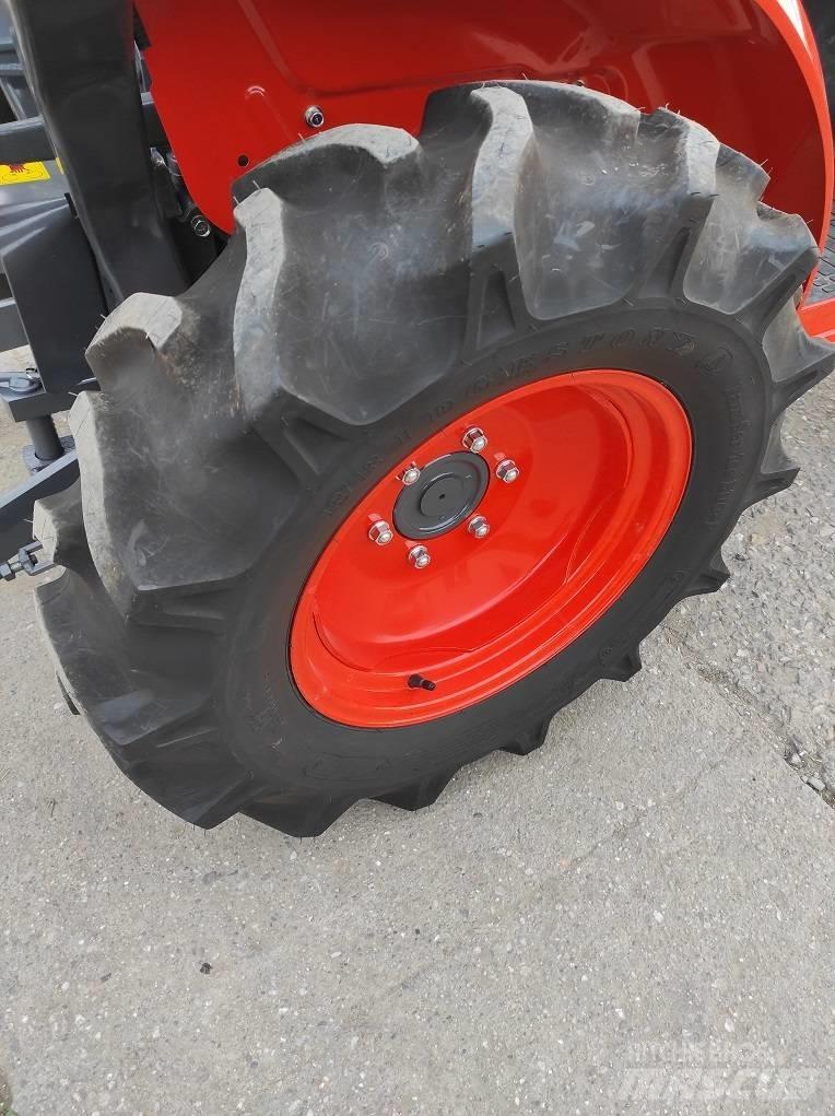 Kubota B1121 Kompaktni (mali) traktori