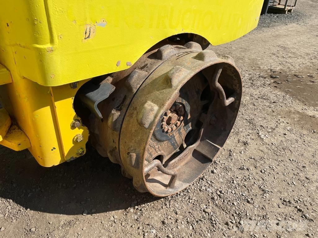 Bomag BMP 8500 Valjci sa dvojnim bubnjem