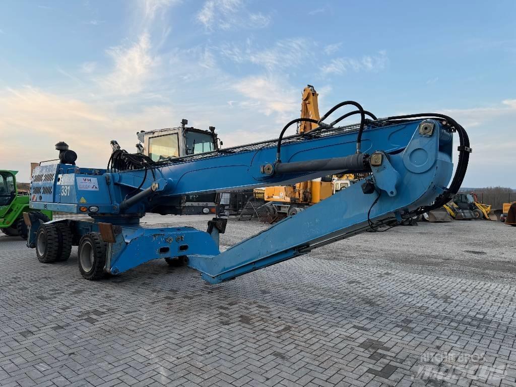 Fuchs MHL 331 Bageri za manipuliranje materijalom / otpadom