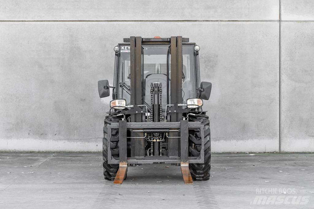 Manitou MC 30-4 Dizelski viličari