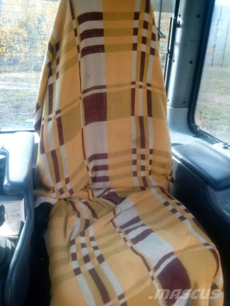 Komatsu D 61 PX-15 Buldožeri gusjeničari