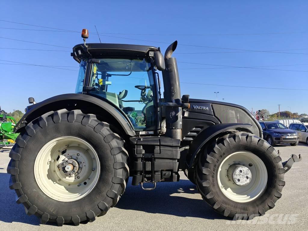 Valtra S 353 Traktori