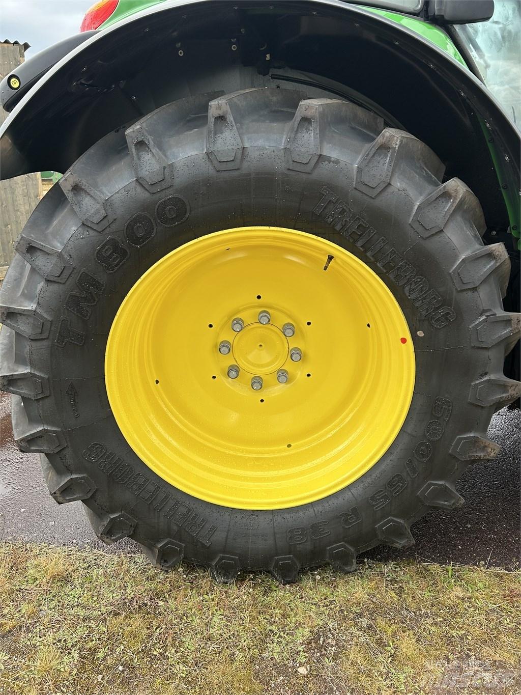 John Deere 6140 M Traktori