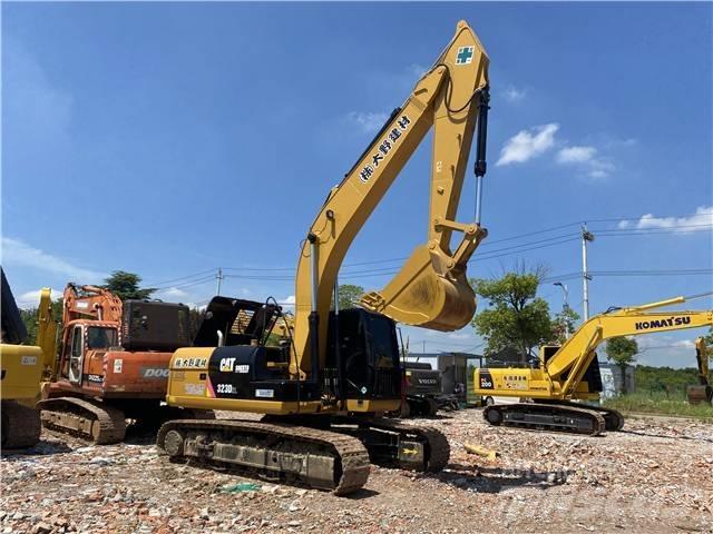 CAT 323D2L Bageri gusjeničari