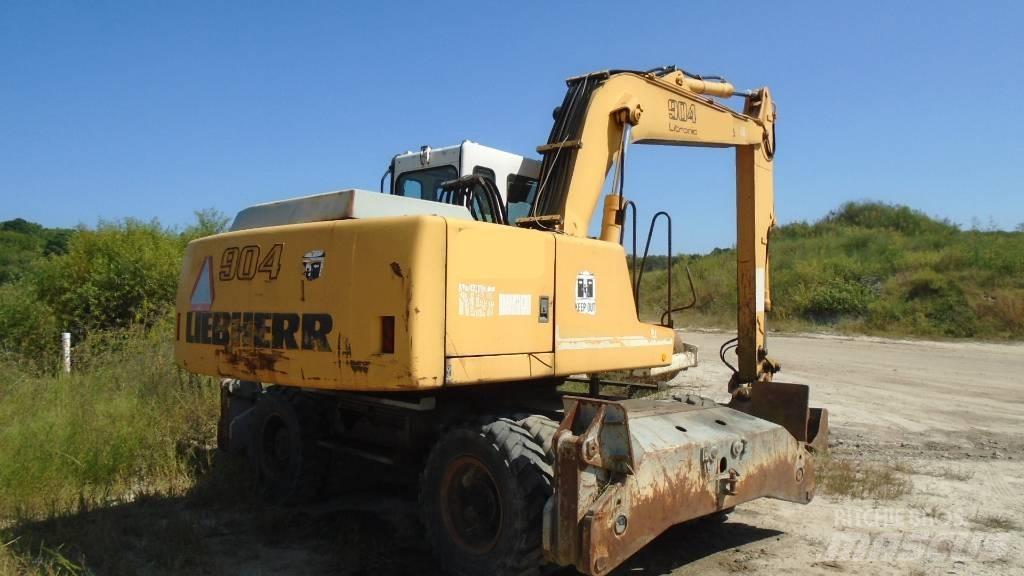 Liebherr A 904 Bageri na kotačima