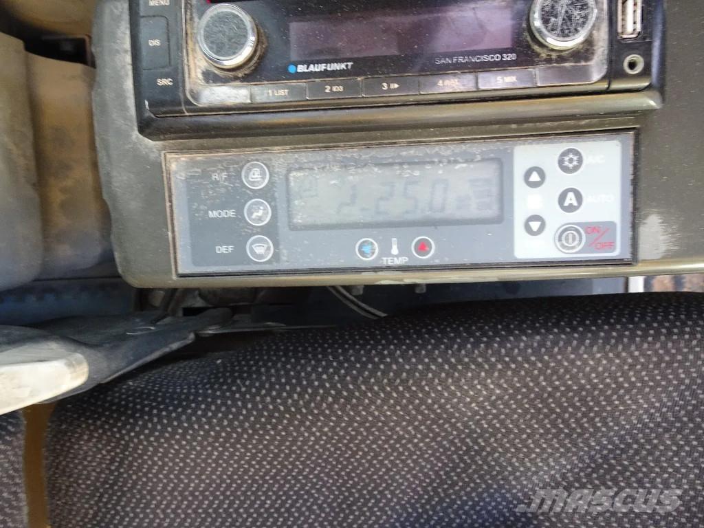 New Holland E235 Bageri gusjeničari