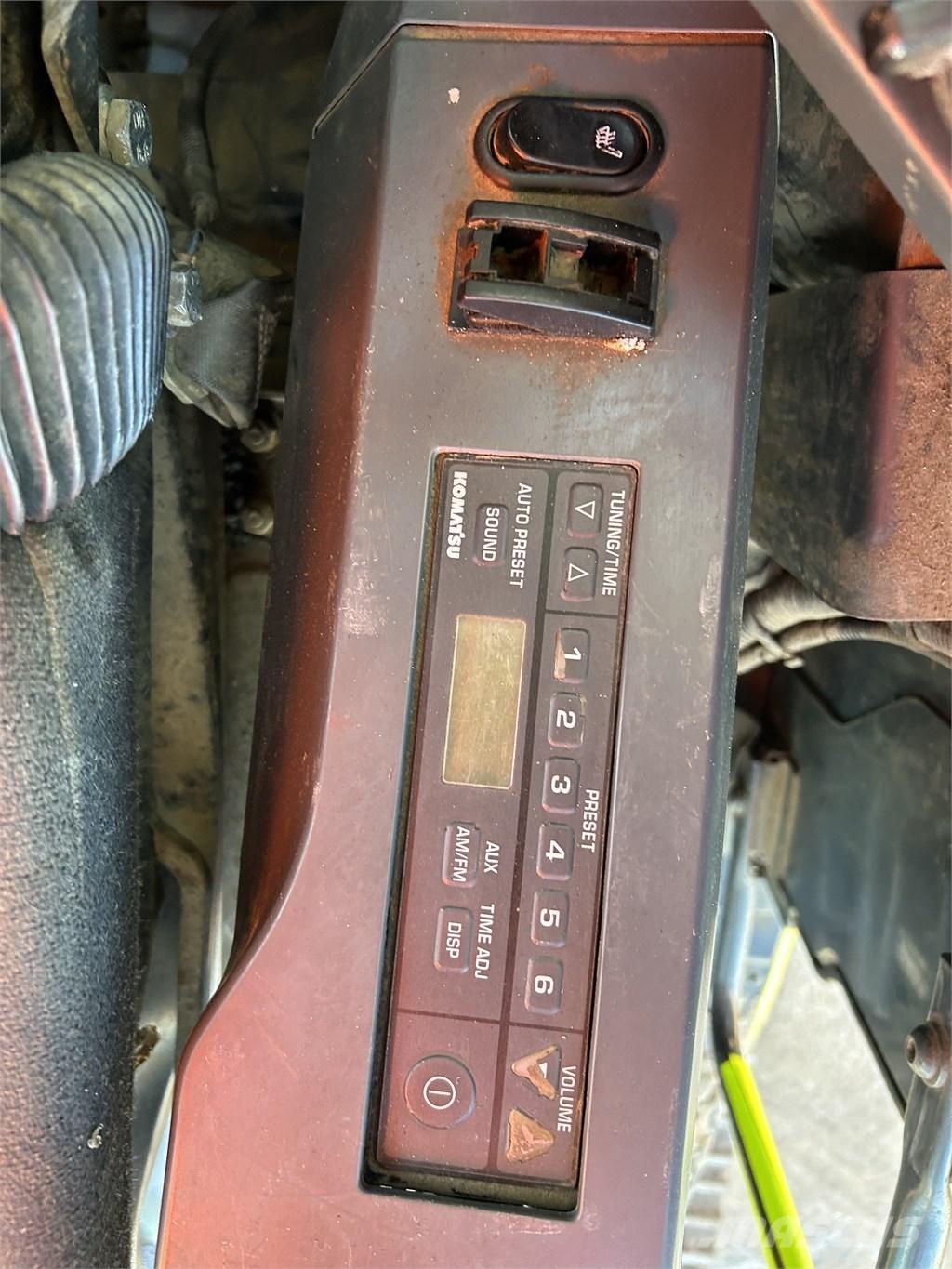 Komatsu PC 138 US-11 Bageri gusjeničari