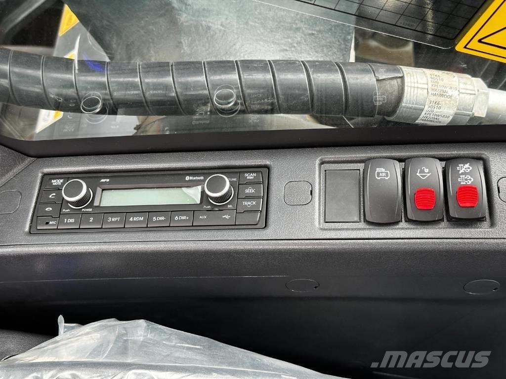 Hyundai HX 220 AL Bageri gusjeničari