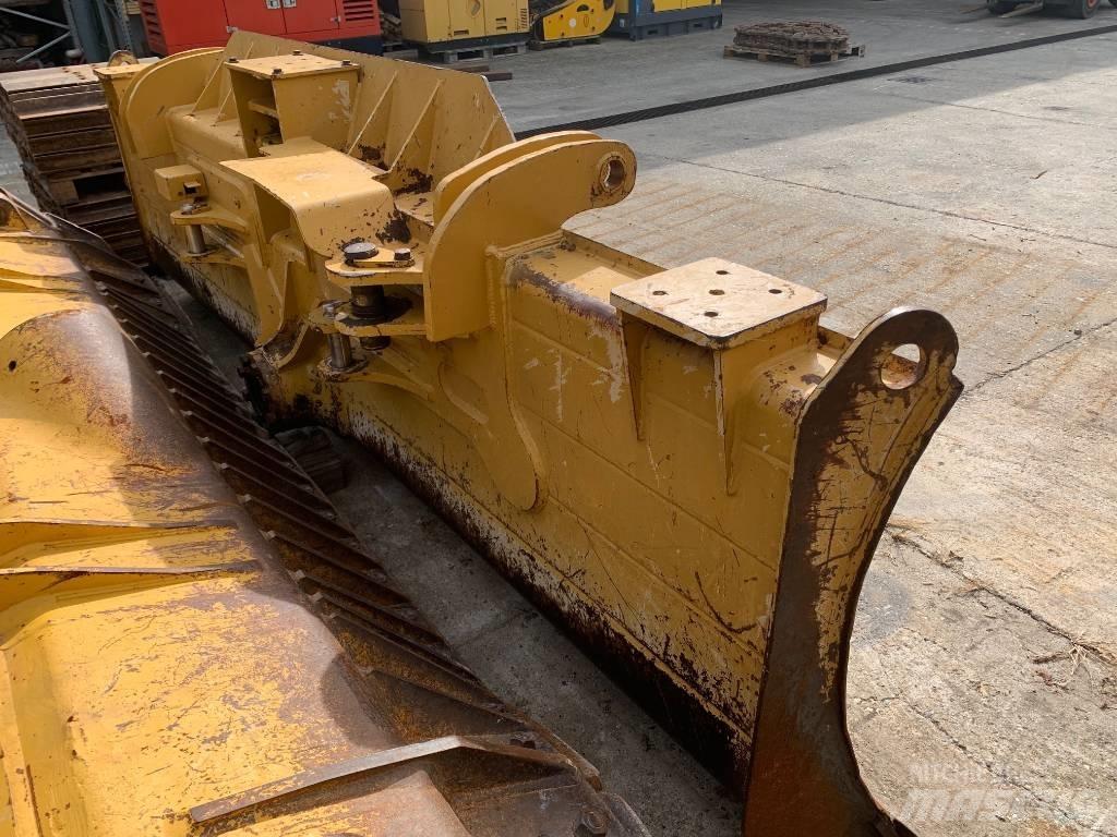 CAT D 6 N LGP Buldožeri gusjeničari