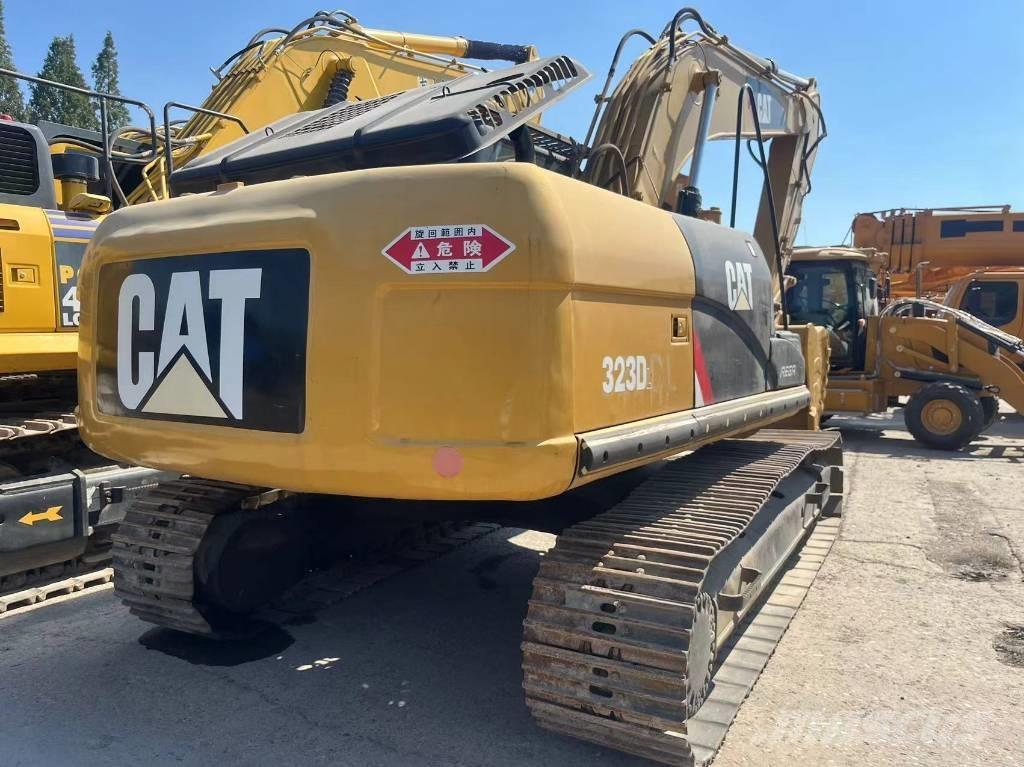 CAT 323 D L Bageri gusjeničari