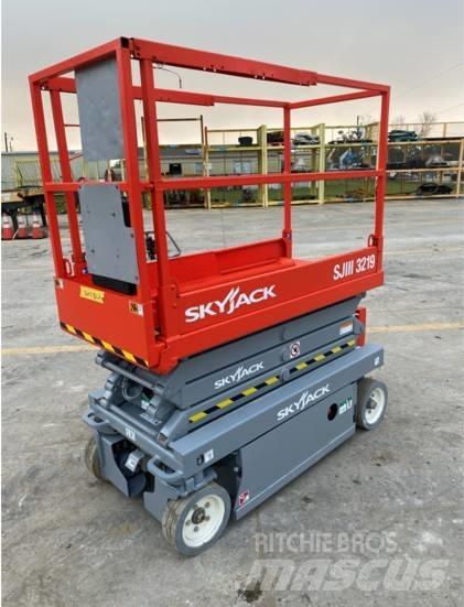SkyJack SJ III 3219 Škaraste platforme
