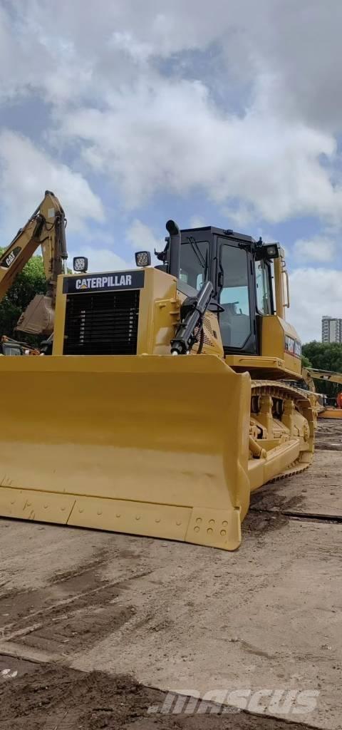 CAT D 6 G Buldožeri gusjeničari