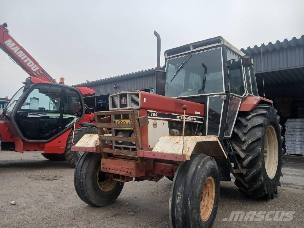 International 784 Traktori