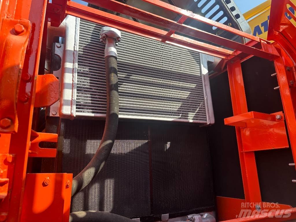 Doosan DX 300 Bageri gusjeničari