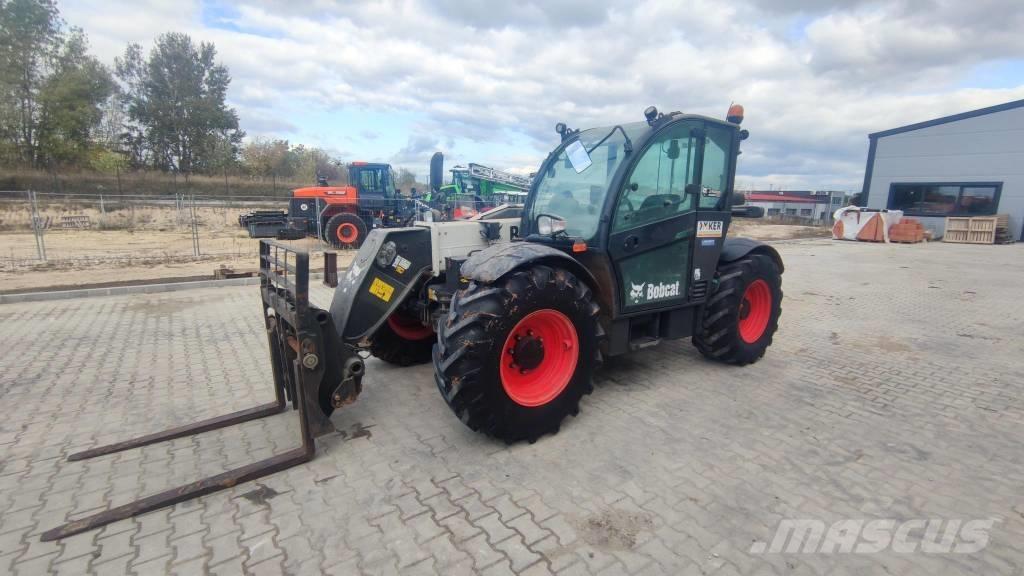 Bobcat TL 35.70 Teleskopski viličari