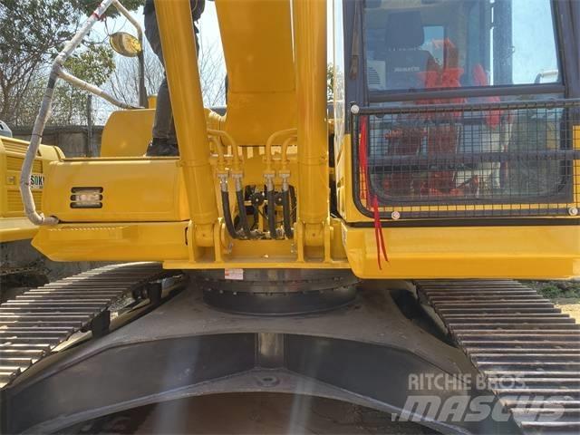 Komatsu PC 220-8 Bageri gusjeničari