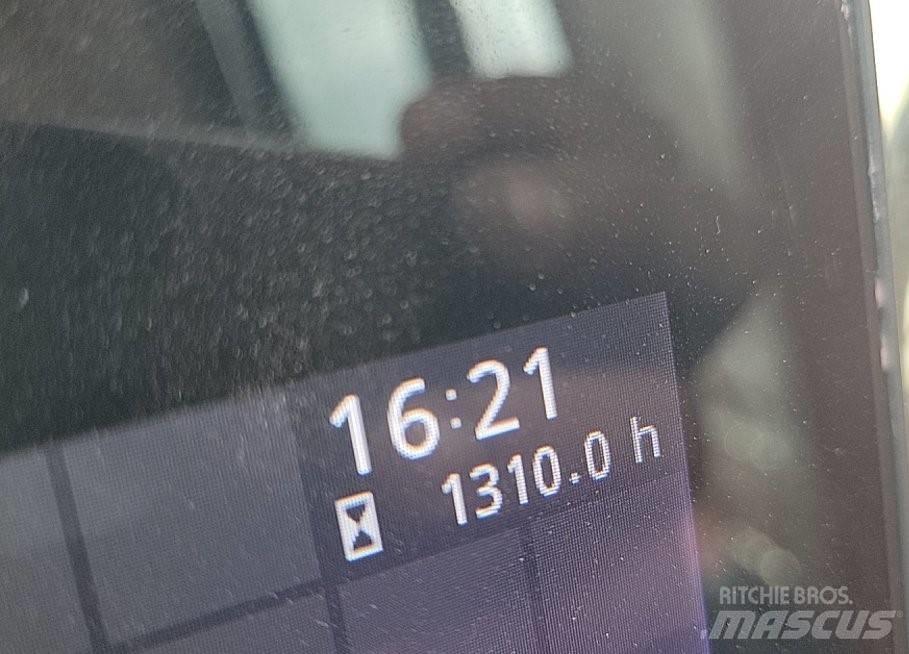 Hitachi ZX225USLC-7 Bageri gusjeničari