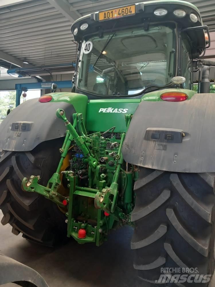 John Deere 7310 R Traktori