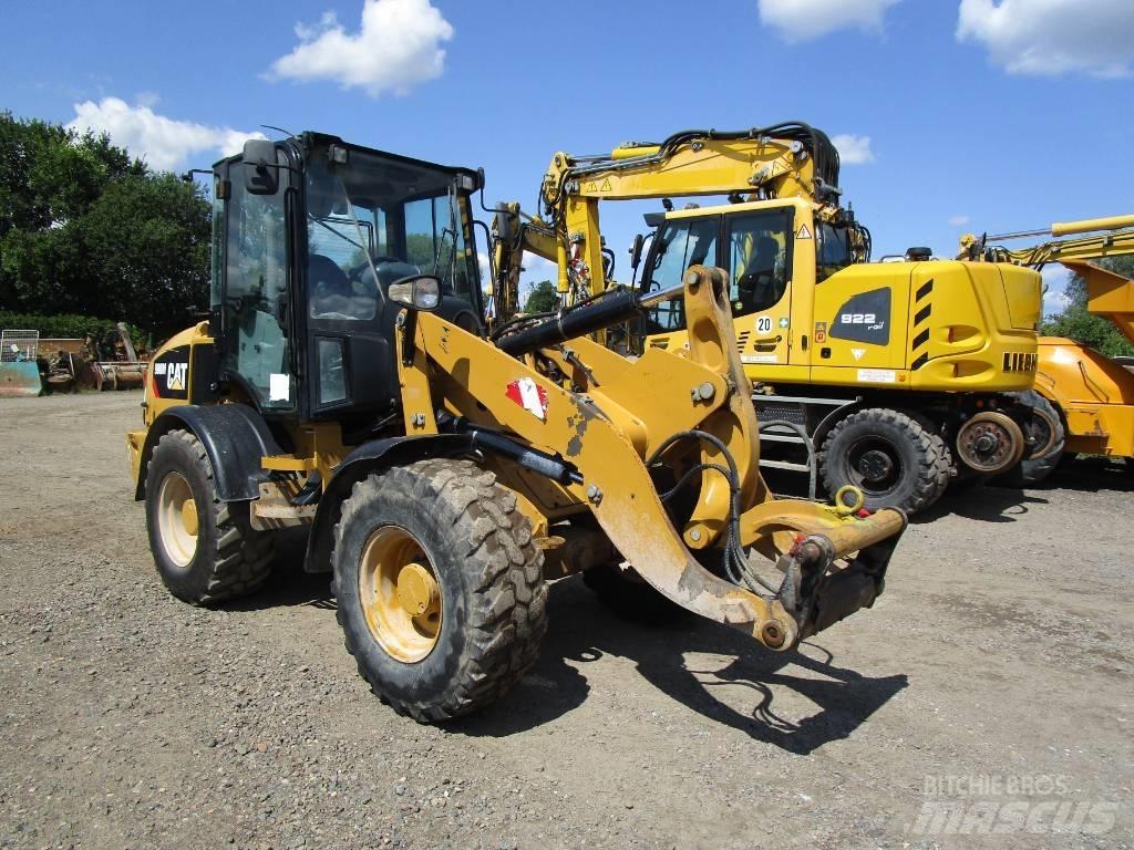CAT 908 M Utovarivači na kotačima