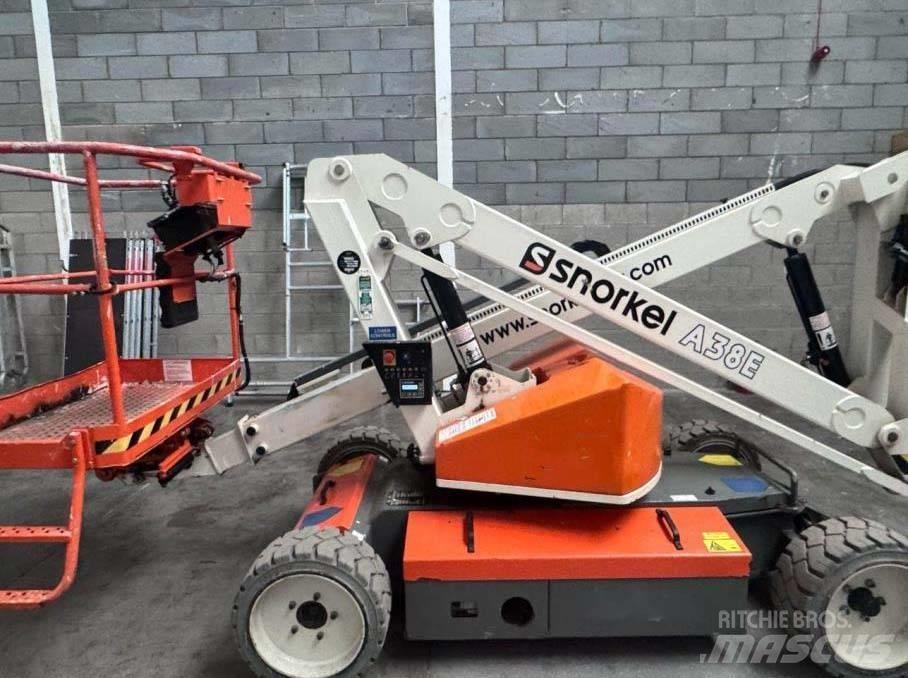 Snorkel A 38 E Zglobne podizne platforme