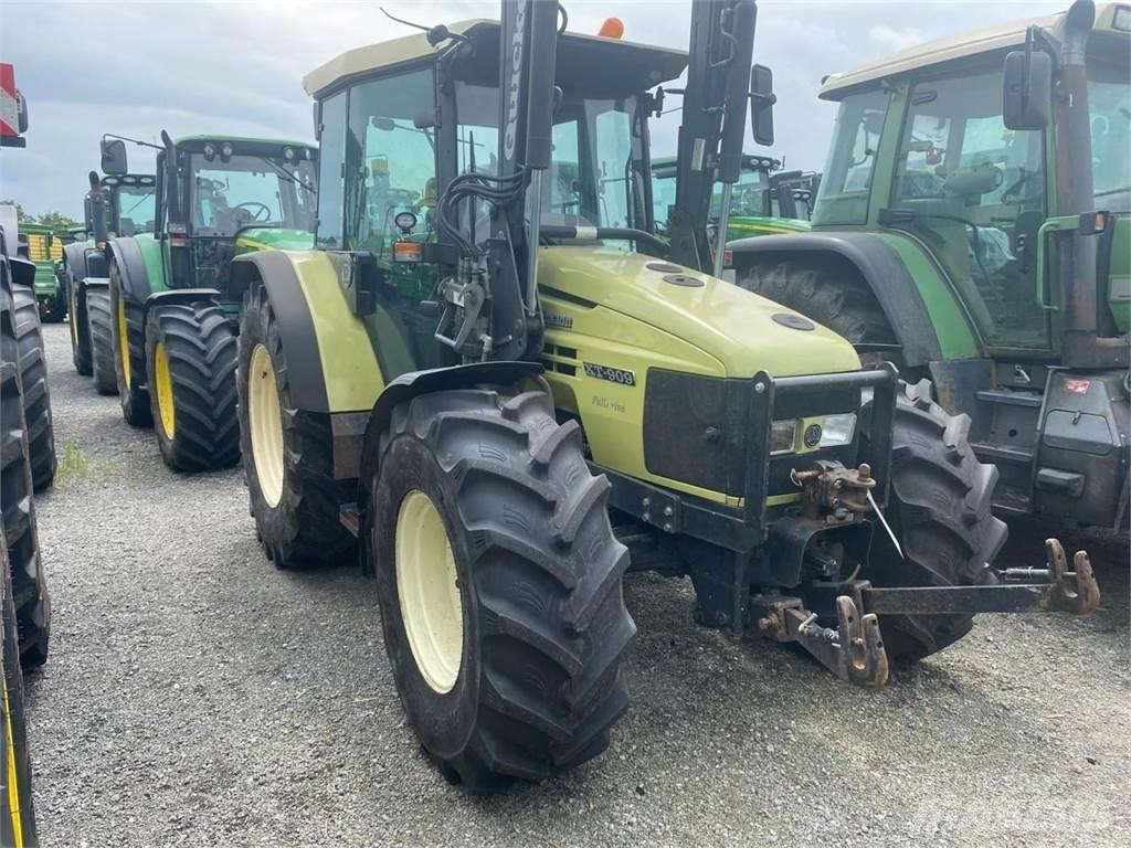 Hürlimann XT 909 Traktori