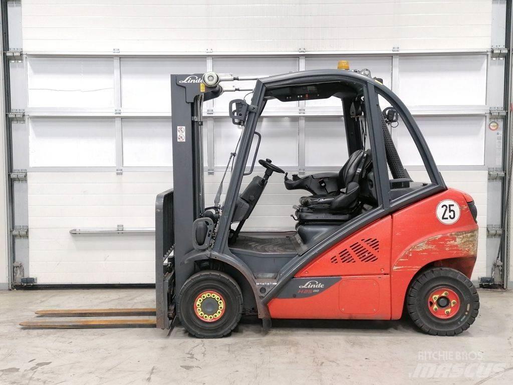 Linde H25D-02 Dizelski viličari