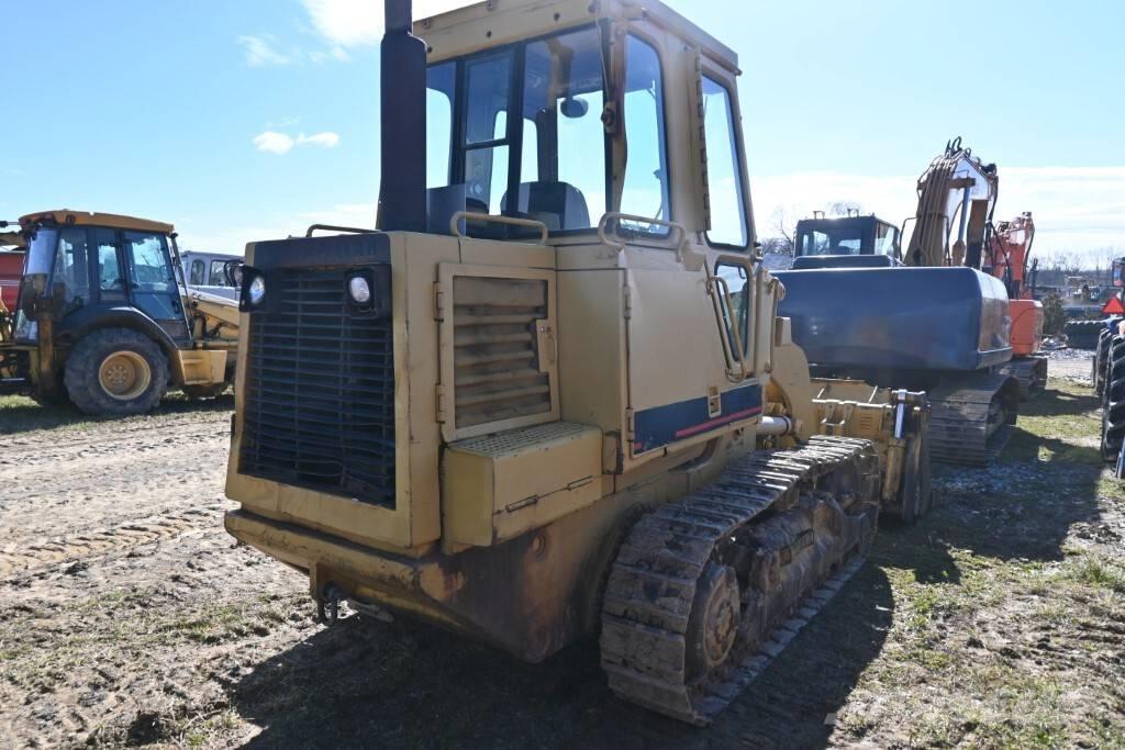 CAT 943 Utovarivači gusjeničari