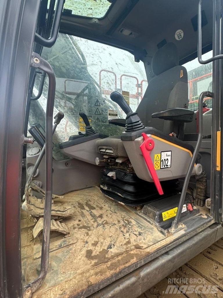 Volvo EC200EL Bageri gusjeničari