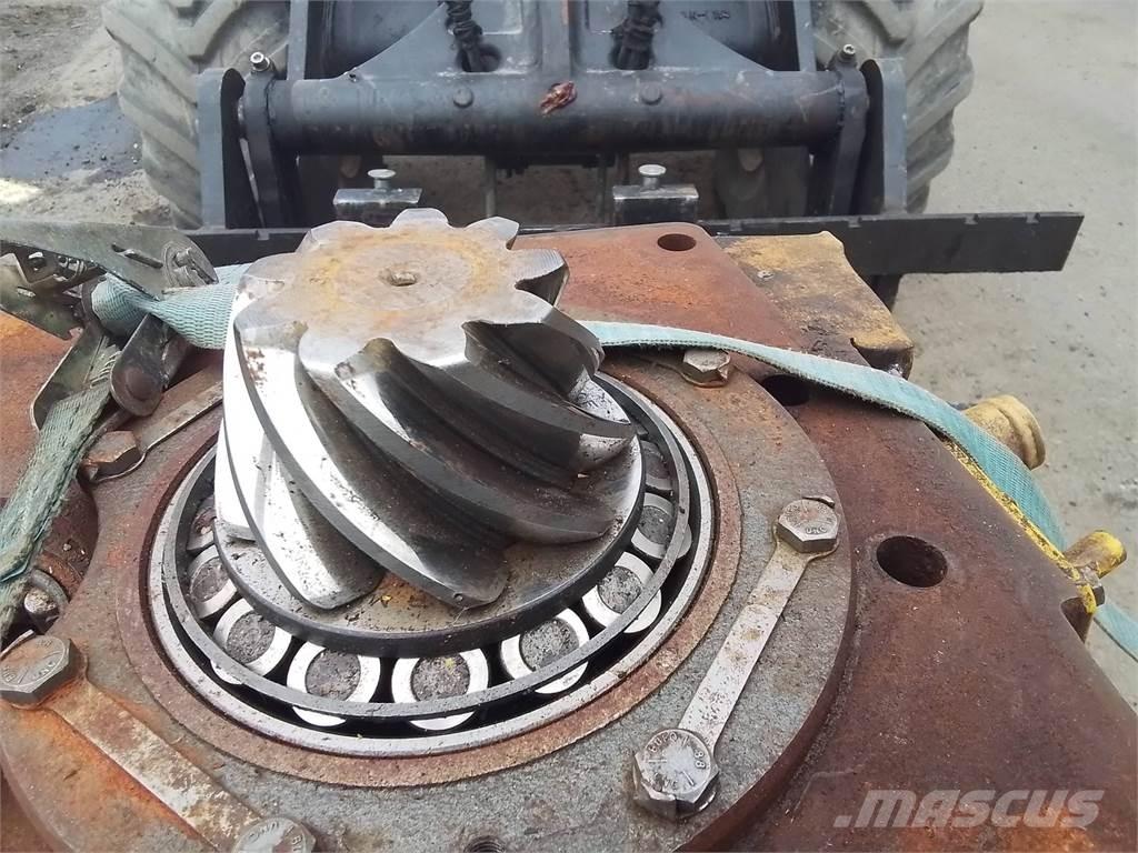 Volvo BM 868 Mjenjači