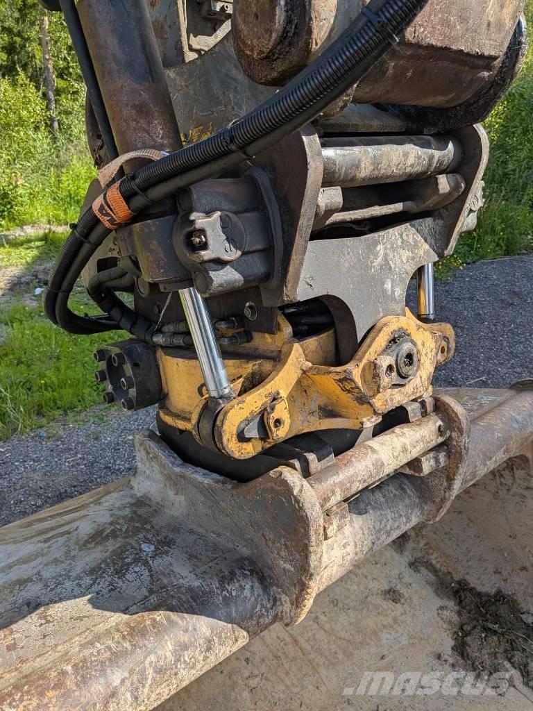 Volvo EC 140 C L Bageri gusjeničari