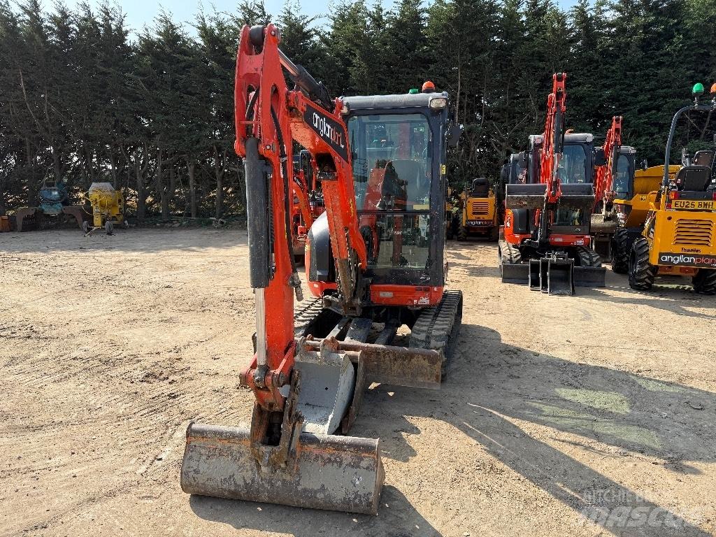 Kubota U 27-4 Mini bageri <7t