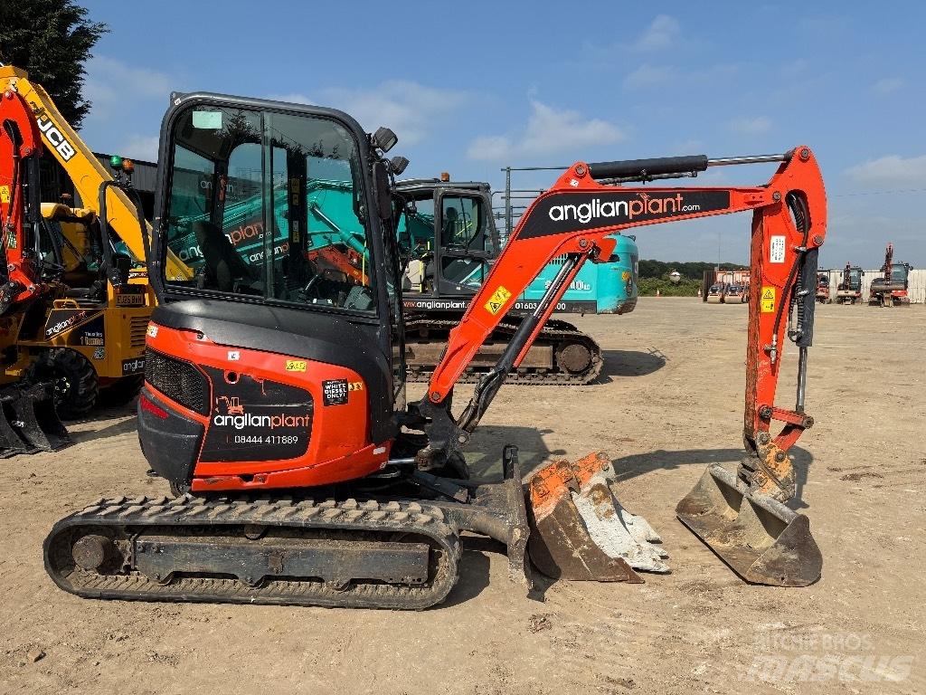 Kubota U 27-4 Mini bageri <7t